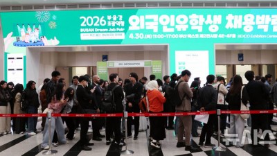 상주 외국인 취업자 111만명…제조업 강세 속 유학생 급증